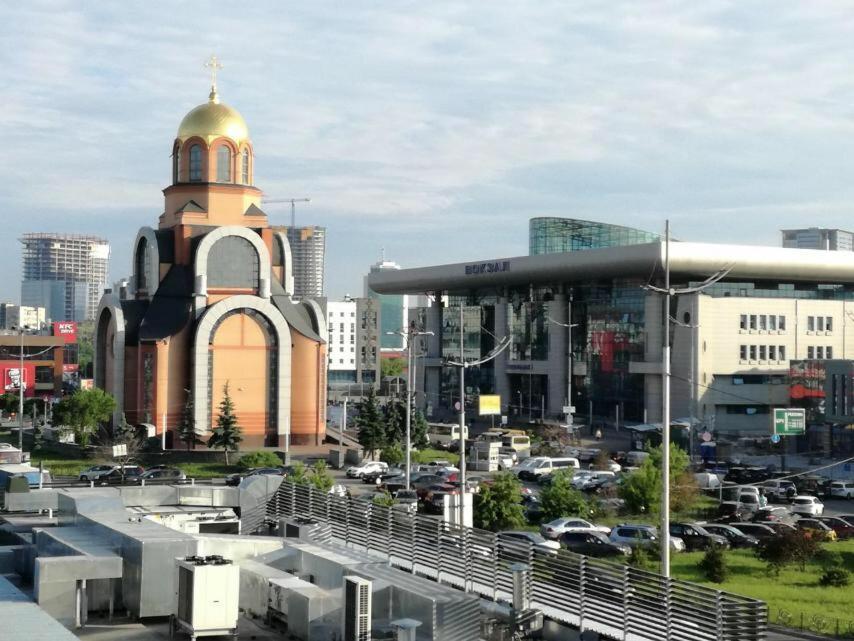 Apartment Near Train Station And Close To City Center Kiev Eksteriør bilde
