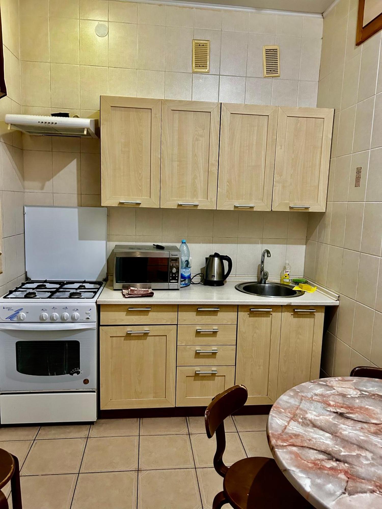 Apartment Near Train Station And Close To City Center Kiev Eksteriør bilde